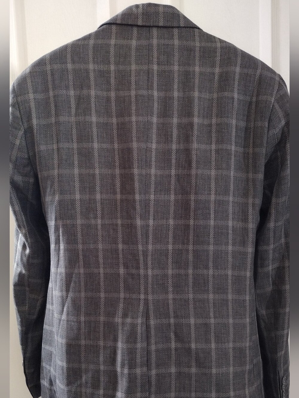 Men's Gray Windowpane Blazer - Classic Tailored Fit - Picture 3 of 6
